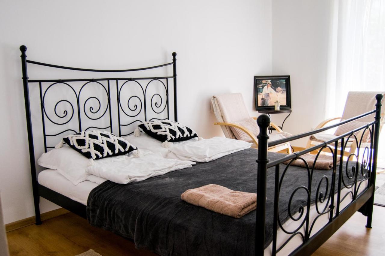 Апартаменти Color 24 Apartament V Стальова-Воля Екстер'єр фото