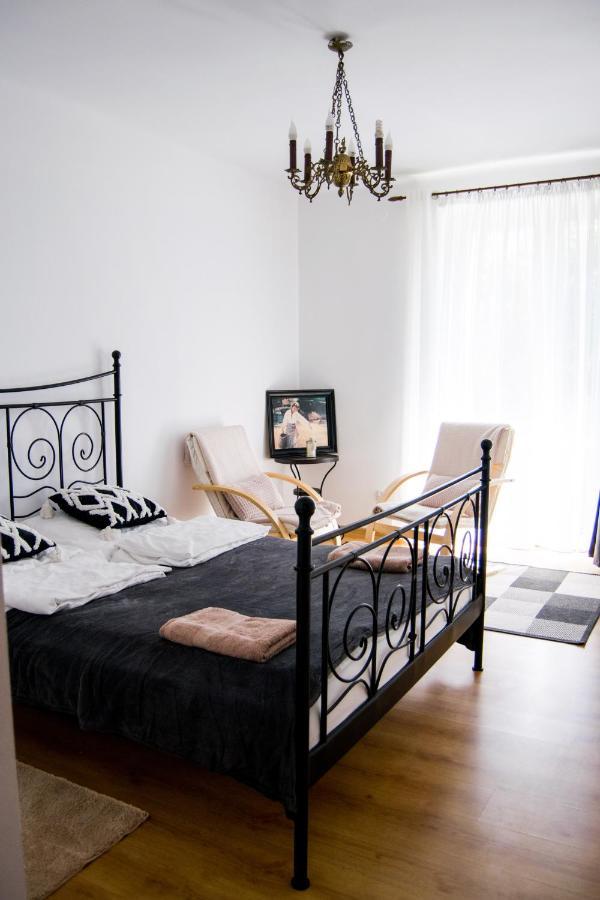 Апартаменти Color 24 Apartament V Стальова-Воля Екстер'єр фото